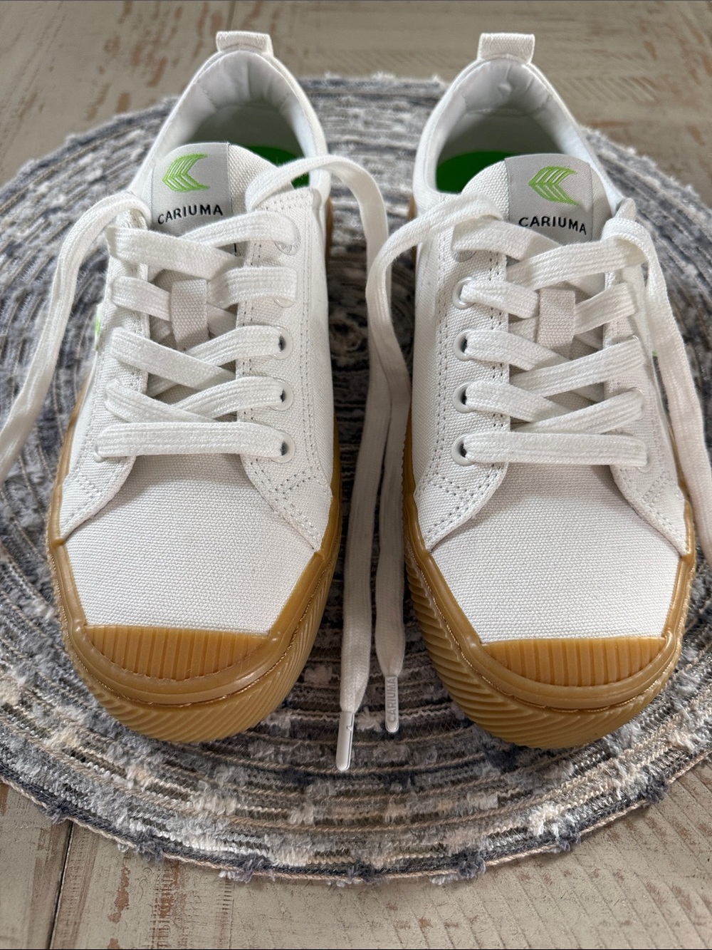 Cariuma Women White Canvas Sneakers with Gum Toe and Sole